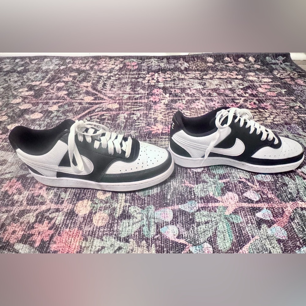 NIKE panda dunks low black white sneakers